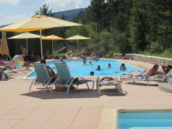 DOMAINE DES 2 SOLEILS, Camping dans les Hautes-Alpes