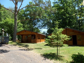 Camping Pont du Rouffet, Camping dans le Cantal